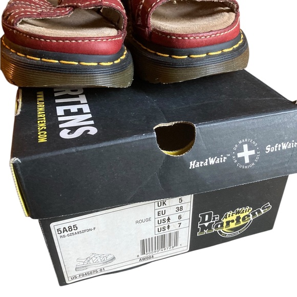 Dr. Martens Vintage 2005 Burgundy Sandals NIB - Picture 4 of 8